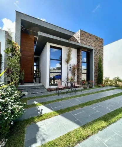 Casa com 3 dormitórios à venda, 110 m² por R$ 600.000,00 - Serrotão - Campina Grande/PB