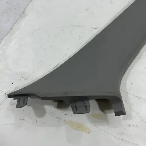 Moldura Direita Coluna Parabrisa Toyota Etios 2015 A 2019