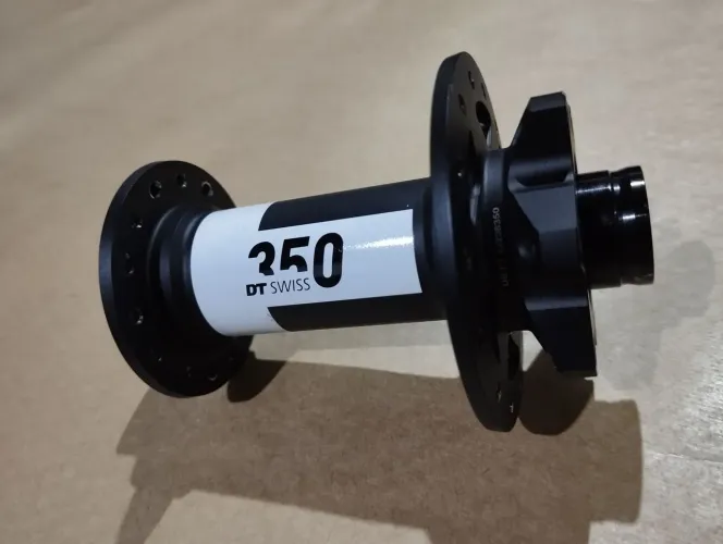 Cubo dianteiro DT swiss 350 boost 15x110 mtb
