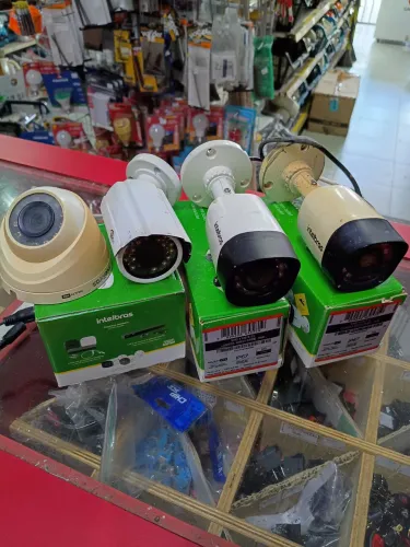 4 Cameras bullet digital HD Intelbras (kit com 4 unidades)