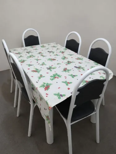 Mesa de cozinha com 6 cadeiras
