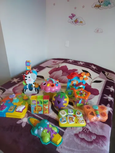 kit brinquedos criança de 0 à 3 anos
