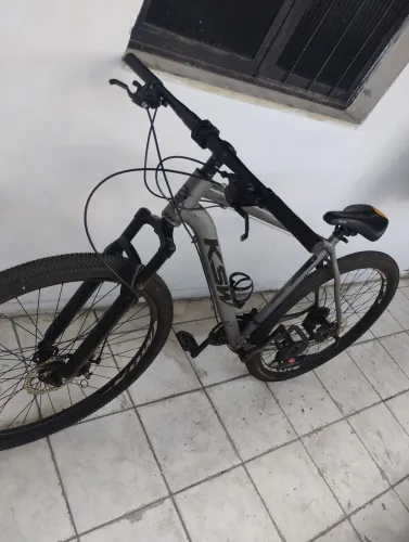 Vendo ou troco bicicleta KSW Aro 29 câmbios shimano