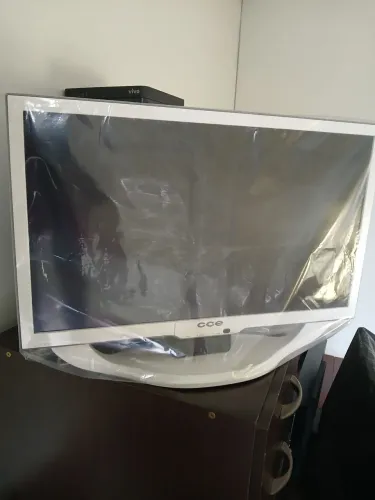 MONITOR  24 POLEGADAS BRANCO