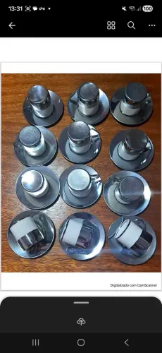 12 xicaras de porcelana com base e pires em inox