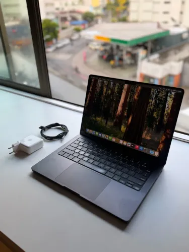 MacBook Pro M3 - 18GB - 14pol - 512GB SSD (O mais novo)