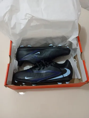 Chuteira Nike Phantom Club Preta/azul42 - Na caixa - Não serviu e passou o tempo de troca