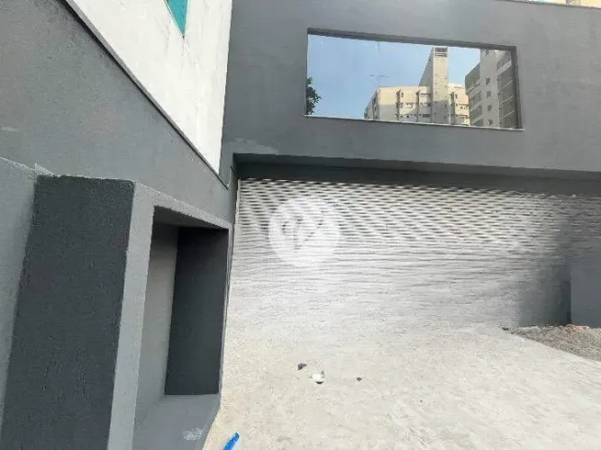 Salão Comercial para Alugar em Santo André (Jardim) com 160 m², 4 Banheiros e 3 Vagas