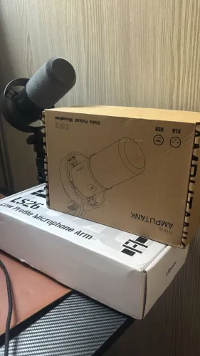 Microfone Dinâmico Fifine + Ulanzi ls26 suporte de microfone