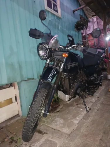 ROYAL ENFIELD HIMALAYAN 411