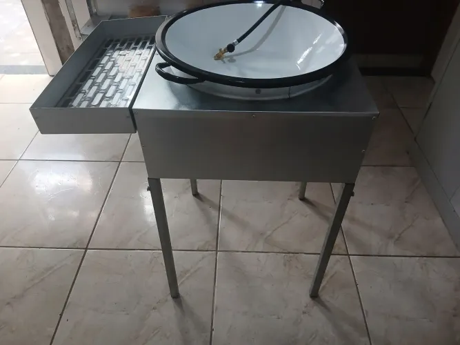 Vendo fogão fritador com tacho 20