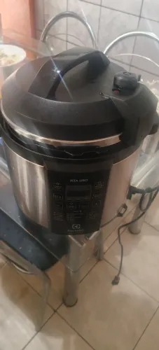 Panela elétrica e Air fryer