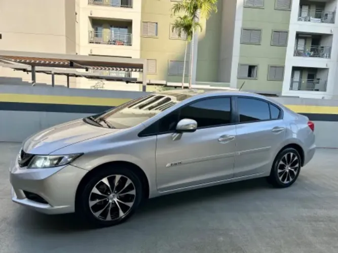Honda Civic Sedan LXR 2.0 Flexone 16V Aut. 4P 2016