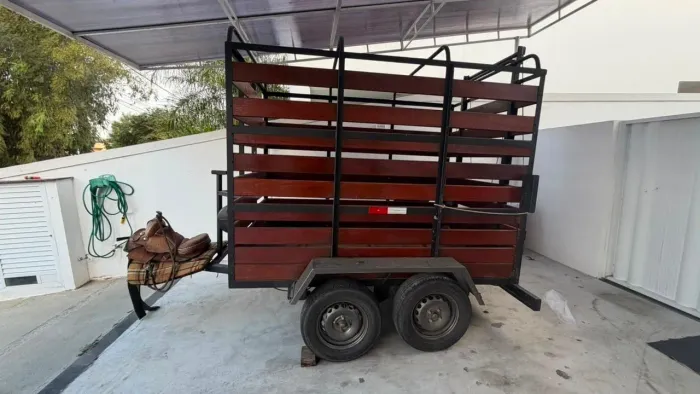 REBOQUE PARA ANIMAIS - GUILHOTINA