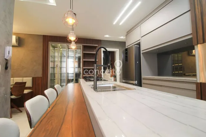 Apartamento Semimobiliado com 2 Suítes na Velha!