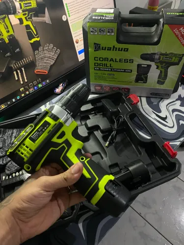 Parafusadeira sem fio / Duas Baterias 12v