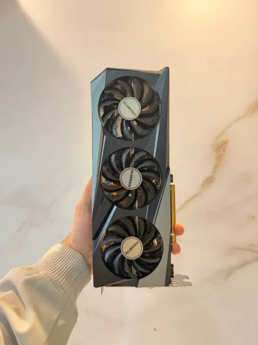 Placa de vídeo Rx7600 Gigabyte 8Gb (Aceitamos trocas) 