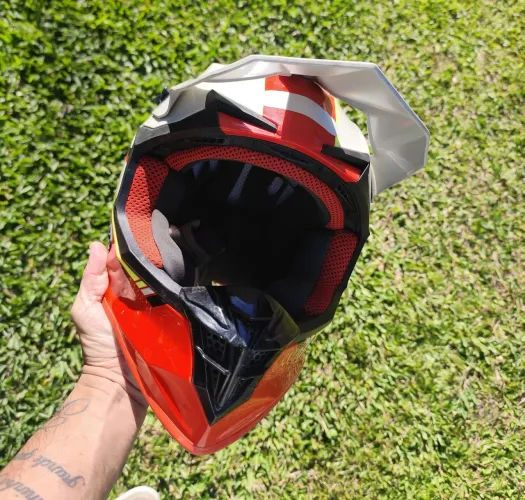 Capacete asw