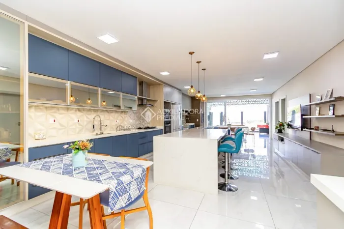 Casa exclusiva no Bairro Alto | 4 Quartos | Piscina | 4 Vagas