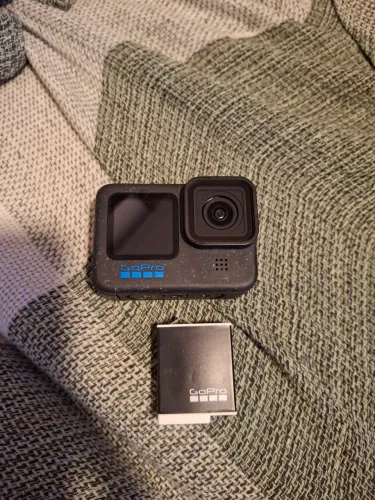 Vende - se gopro 12 black novíssima
