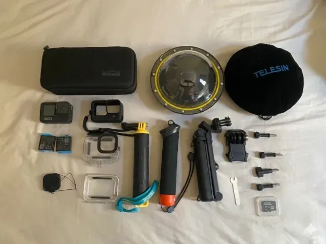 GoPro Hero 9 Black + Dome Telesin + 2 Baterias + Kit Completo