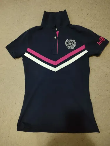 Blusa Tommy Hilfiger bordada.