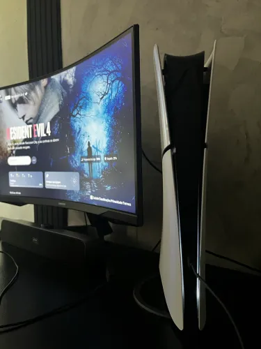 Samsung Odyssey G5 27? QHD 165Hz Curvo - Tela Perfeita