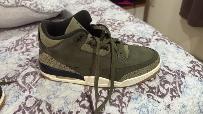 Air Jordan 3 Retro Medium Olive - Original | Novo | Tam. 41