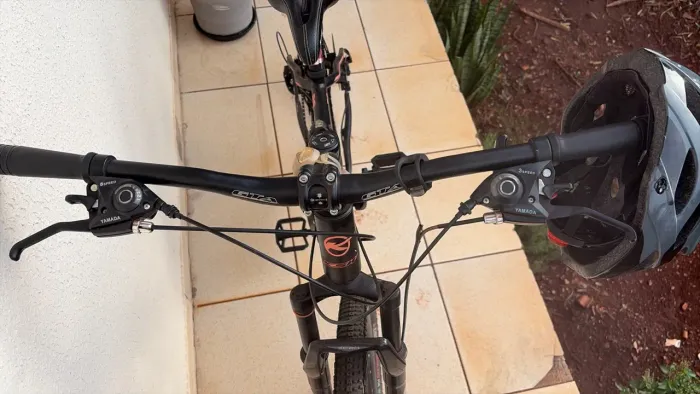 Bicicleta semi nova