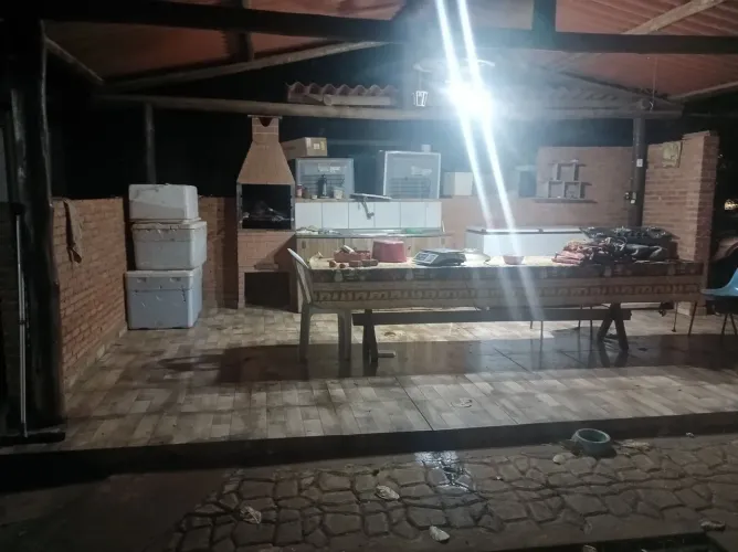 Chacara a 6 km do hospital de Brazlândia comercial na beira da pista