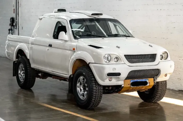 Mitsubishi L200 Savana 2.5 4X4 121cv CD DTI Dies. 2008
