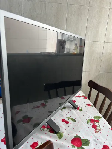 Tv 32 ?  sem controle remoto 