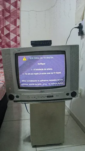 Tv de 29 polegadas com conversor