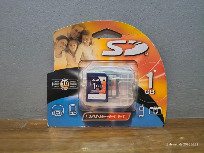 Cartão de memória lacrado dane-elec