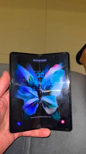 Galaxy Z Fold 3 - olhe a descrição