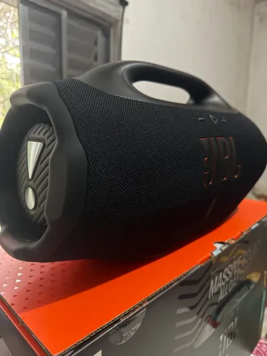JBL Boombox 4 ? NOVA / SEM DETALHES 