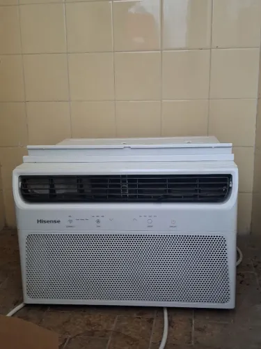 Ar-Condicionado de Janela Hisense 8.500 BTUs Wi-Fi 127V