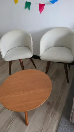 Conjunto Tok&Stok: 2 Poltronas Giratórias + Mesa de Centro | Seminovo