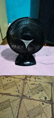 Vendo ventilador grande Britânia super turbo 4000.valor 210 ac pix.