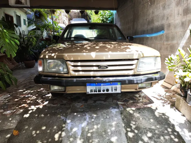 Ford Del Rey Ghia 1.8 / 1.6 2P E 4P 1990