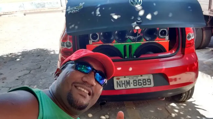 Som automotivo
