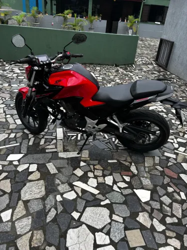 CB 300f 2024