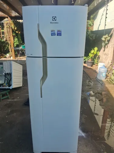 Geladeira Electrolux defrost