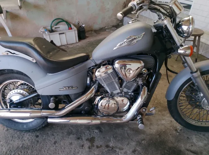 Vendo shadow 600 tudo funcionando perfeitamente moto top