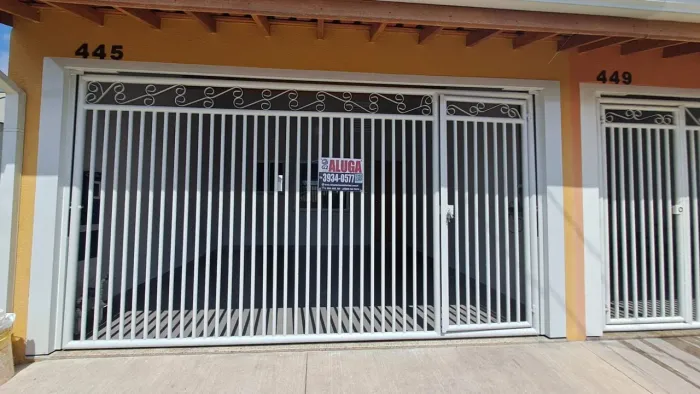 Casa com 2 dormitórios para alugar por R$ 2.600/mês - Jardim dos Colibris - Indaiatuba/SP