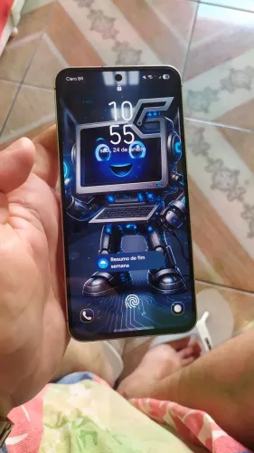 Vendo Samsung S24FE, 256GB de armazenamento, 8GB de memória RAM, branco.