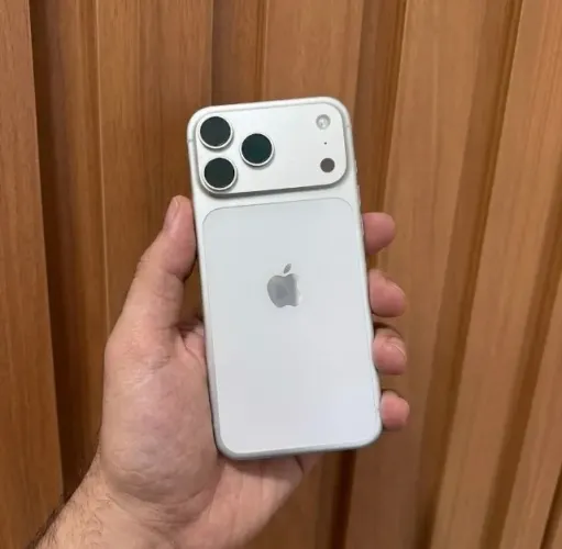 Iphone 17 Pro Max 256Gb Prata (Novo) + Brinde - LEIA A DESCRIÇÃO