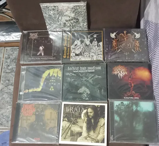 CDs Death, Black Metal Seminovos.