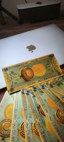 BITCOIN