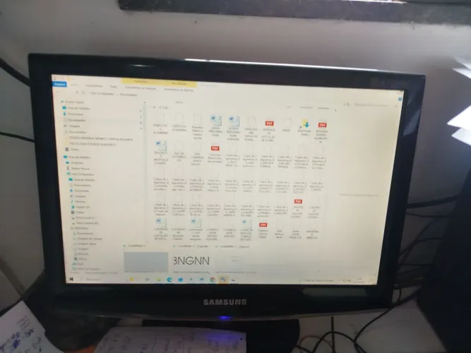 Vendo monitores diversos